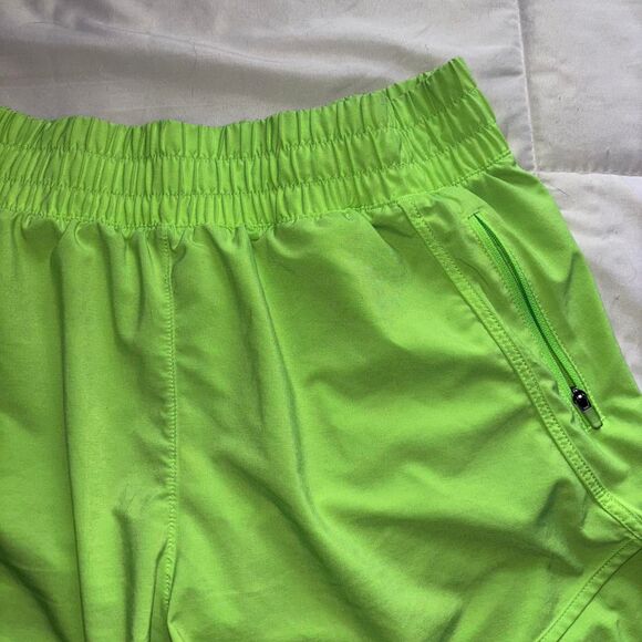 CRZ Yoga Women's Green Shorts - Picture 4 of 4